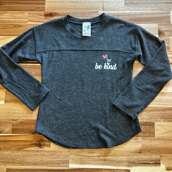 Lily Bleu Other - NWOT Lily Bleu girls’ size 10/12 long sleeve “Be Kind, Stay Kind” Top